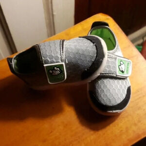 BABEIMAO SIZE 2.1 BABY SNEAKERS